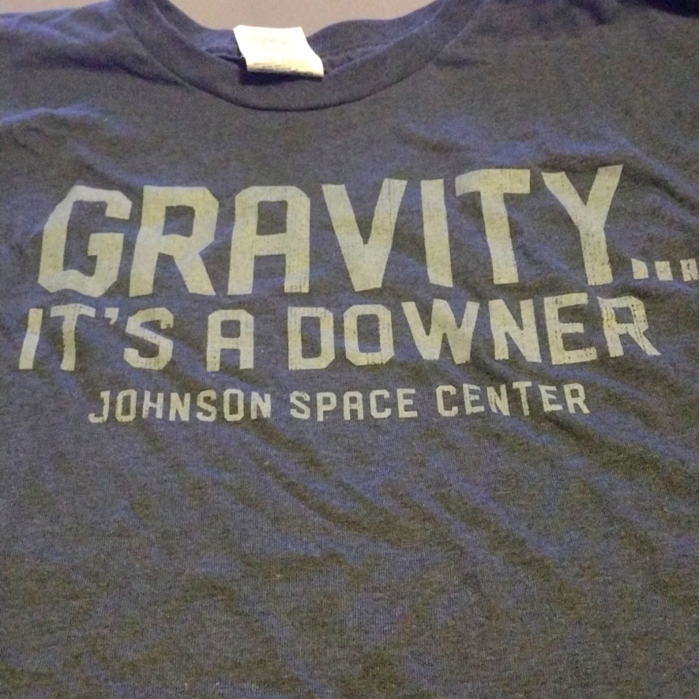 *3/$20 Bundle Deal Closet Cleanout* Vintage Johnson Space Center T-shirt XL